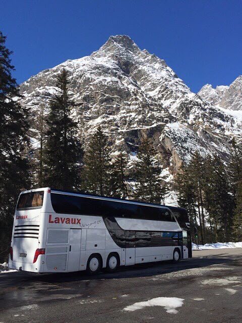 Autocar à deux étages Lavaux Voyages en montagne