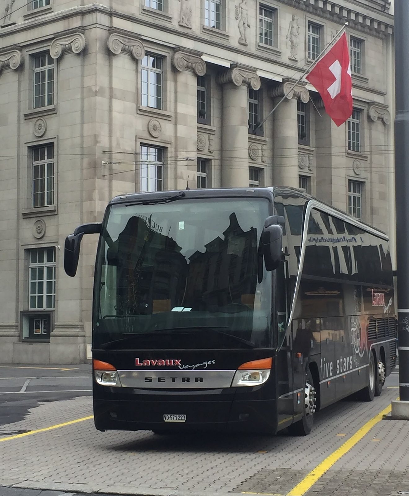 Autocar « five stars » en ville